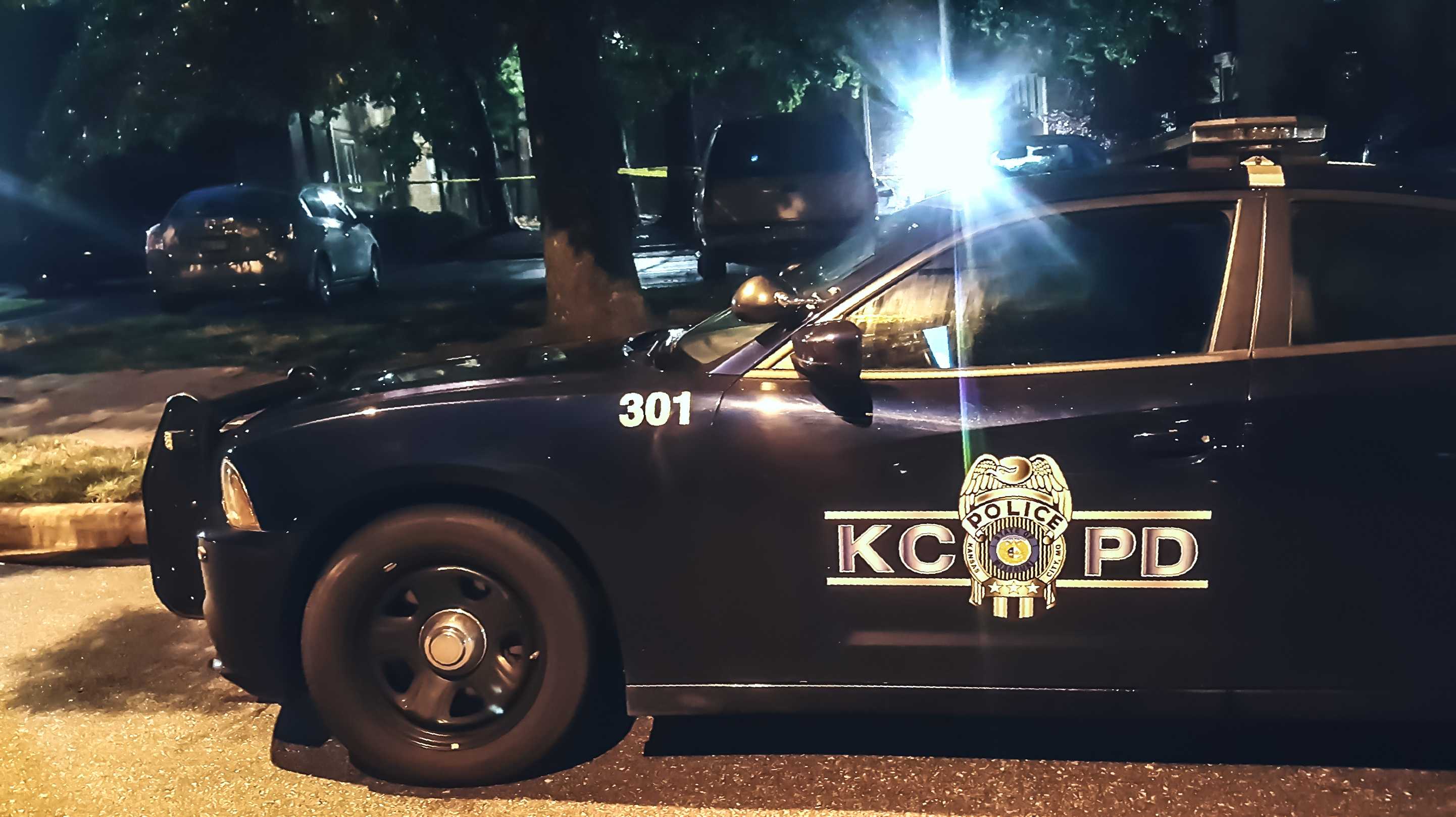 4-year-old boy shoots, kills himself in KCMO 4-year-old boy shoots, kills himself in KCMO