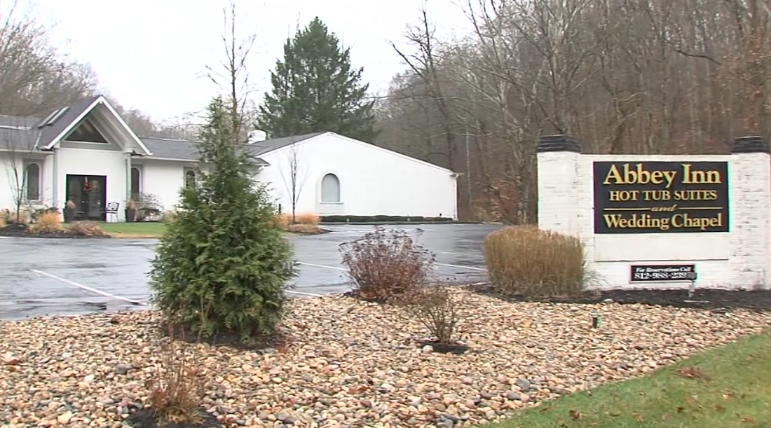 ‘It was a nightmare’: Hotel guest charged for leaving negative review