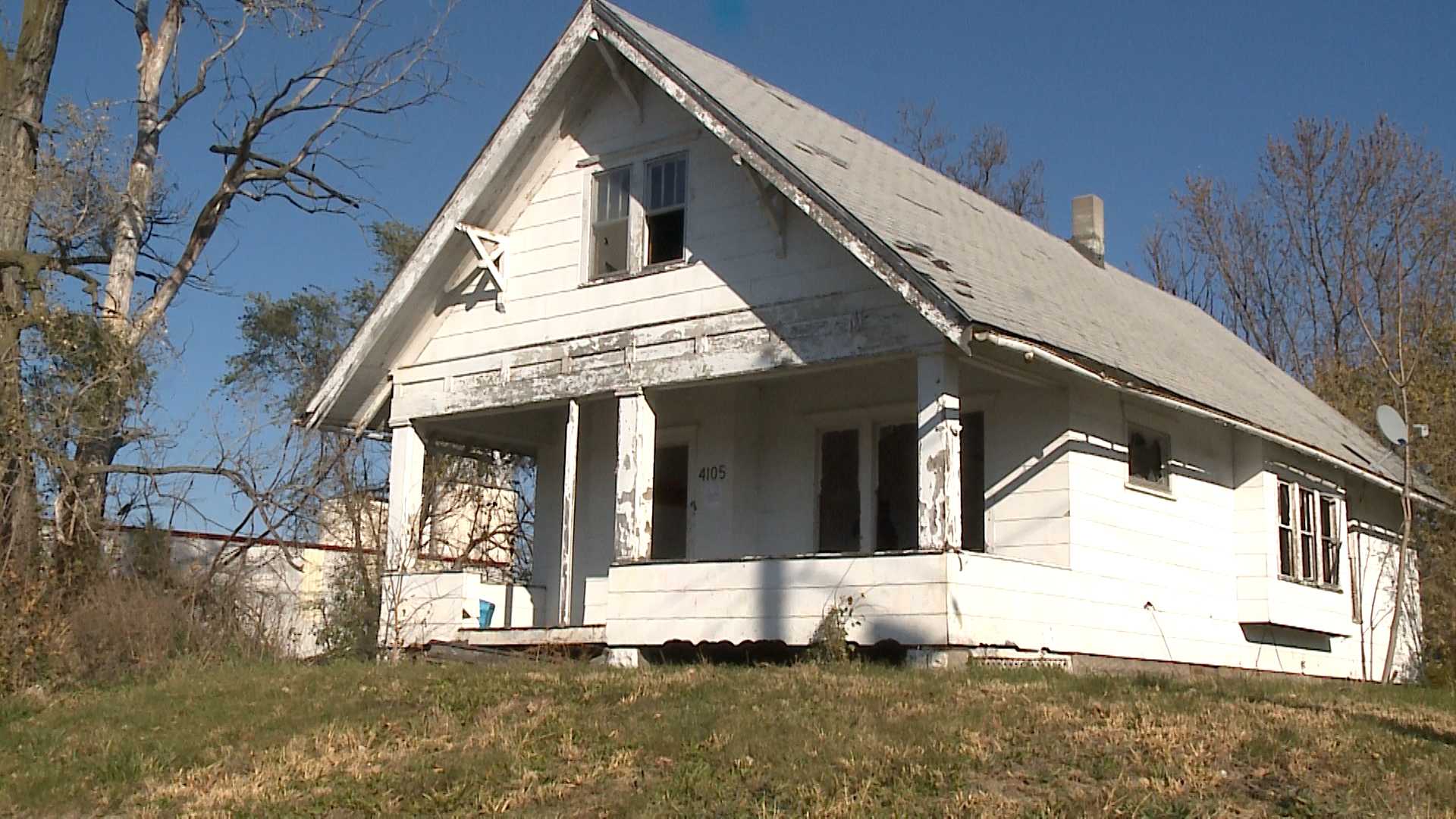 Property owner racking up fines, pressure from council members - Omaha ...