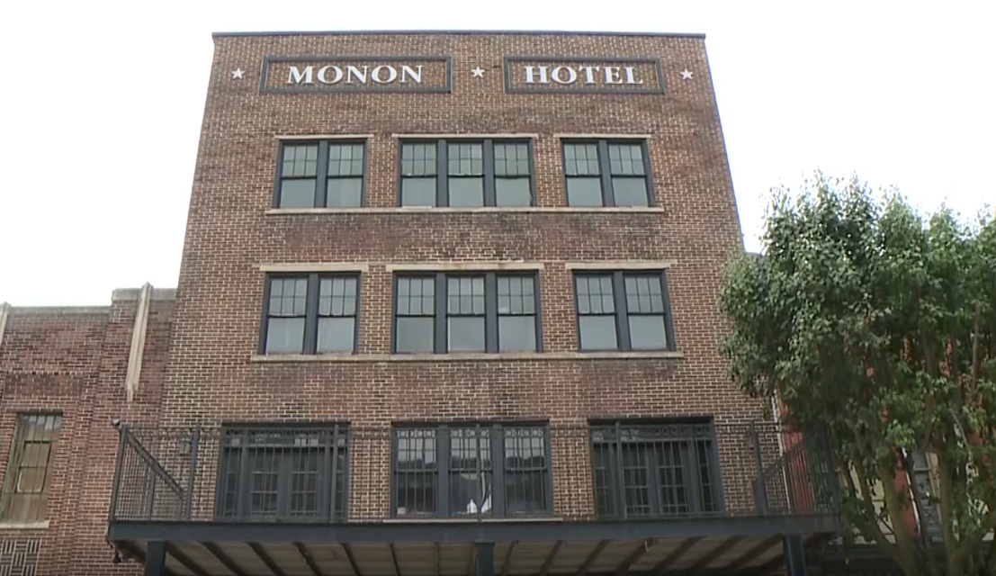 Officer shoots at actor filming robbery scene