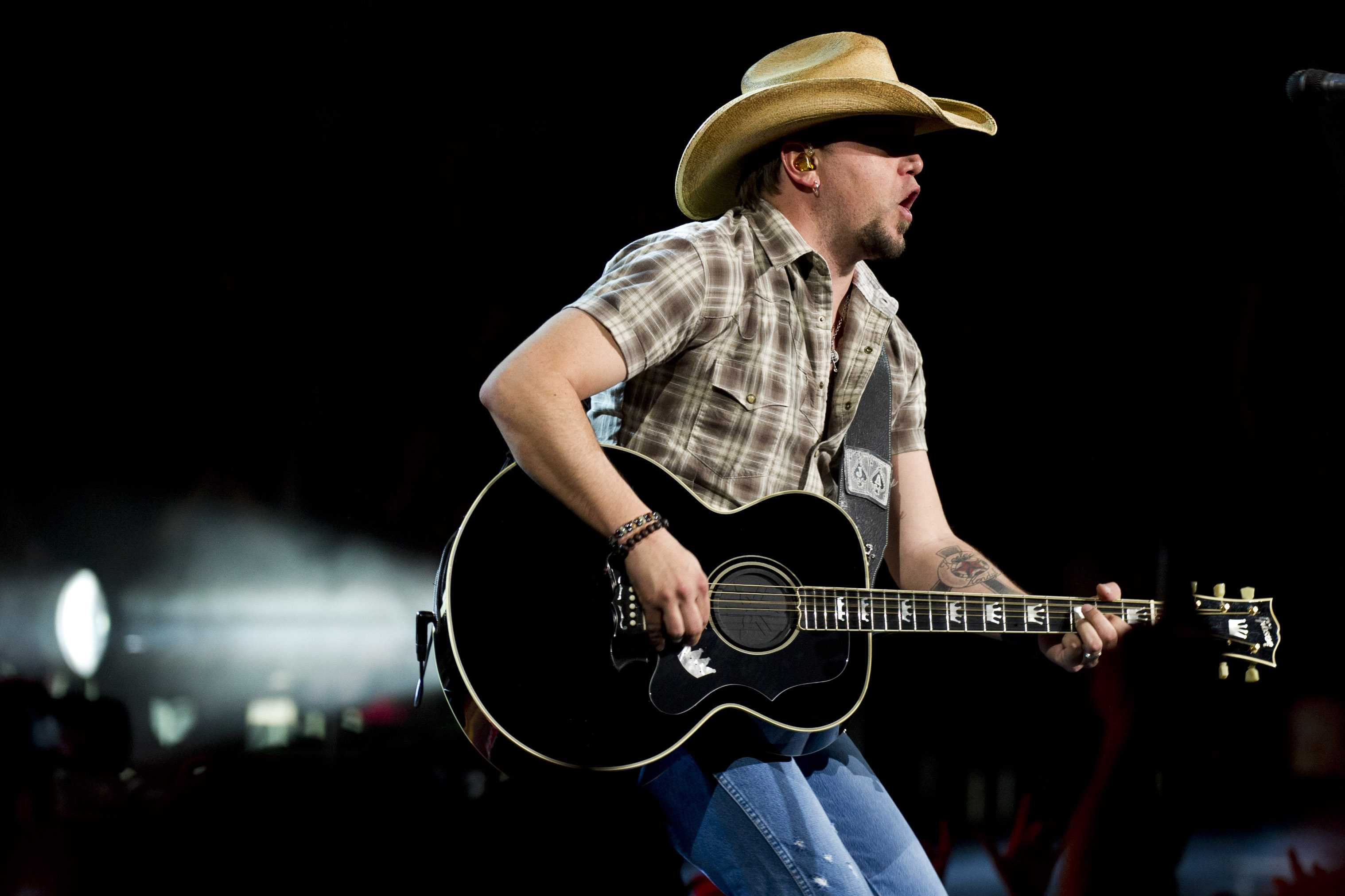 Musicians respond to horrific mass shooting at Las Vegas concert