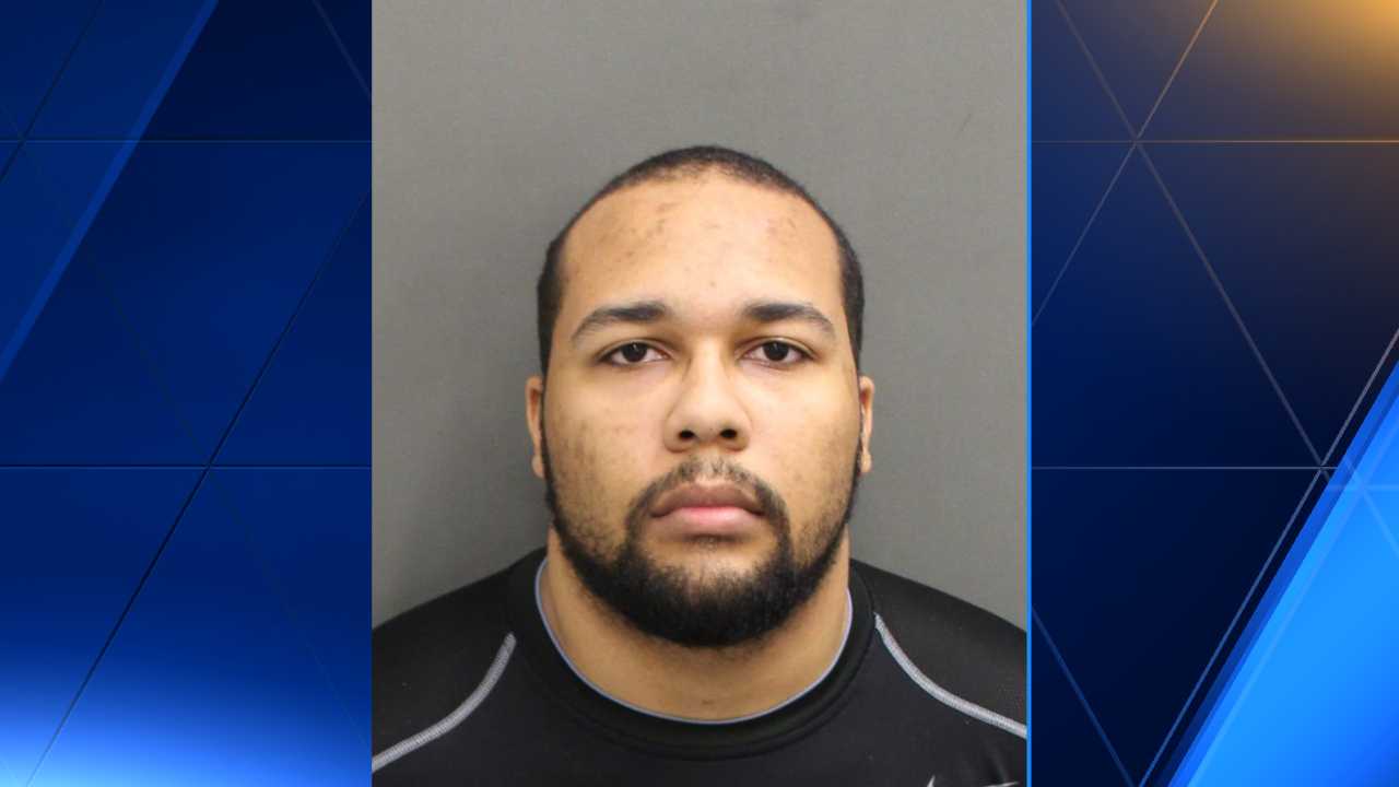 OPD: TSA agent at OIA stole money from passenger's belongings