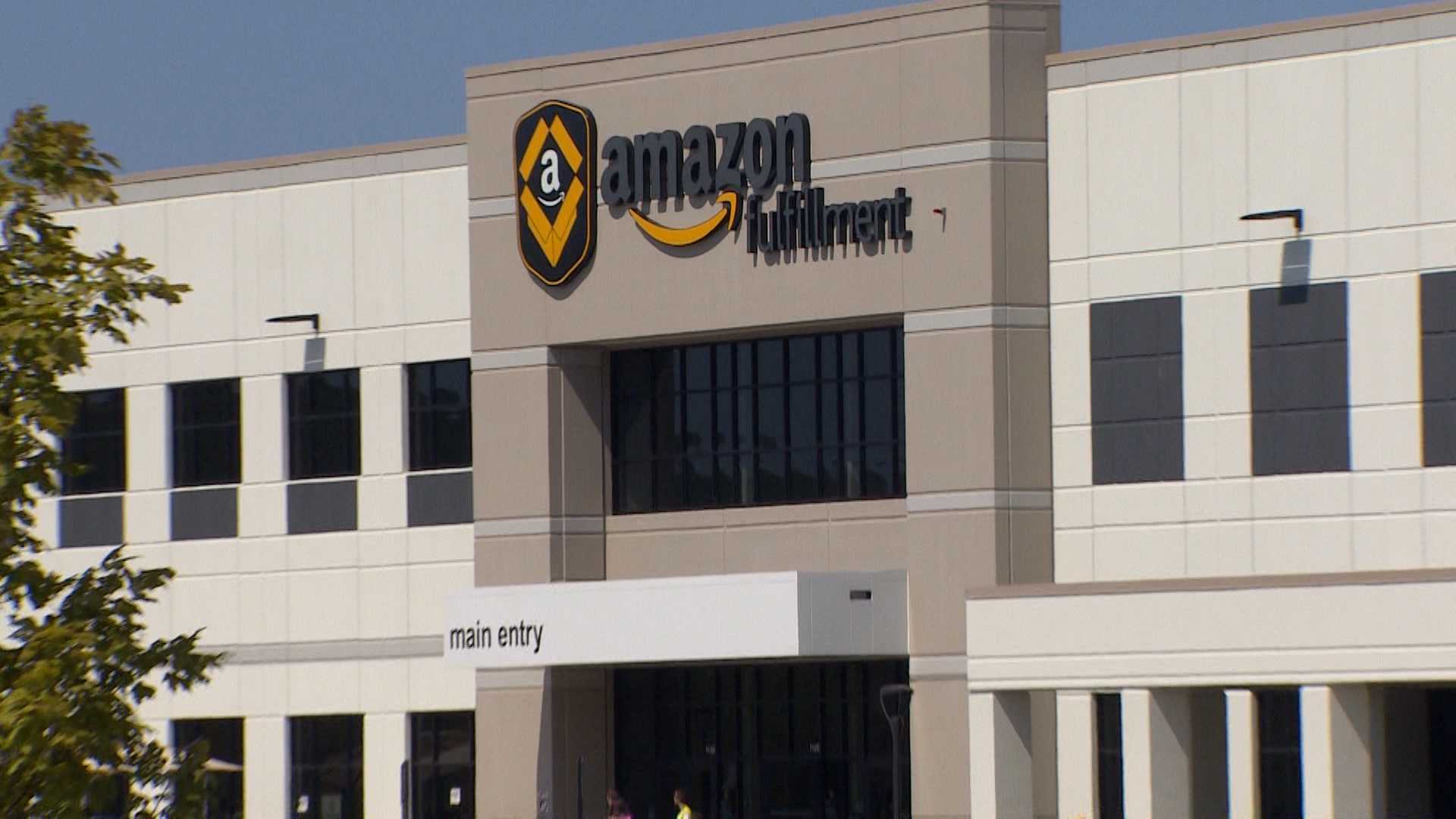 Portland area makes pitch for second Amazon headquarters Portland area makes pitch for second Amazon headquarters