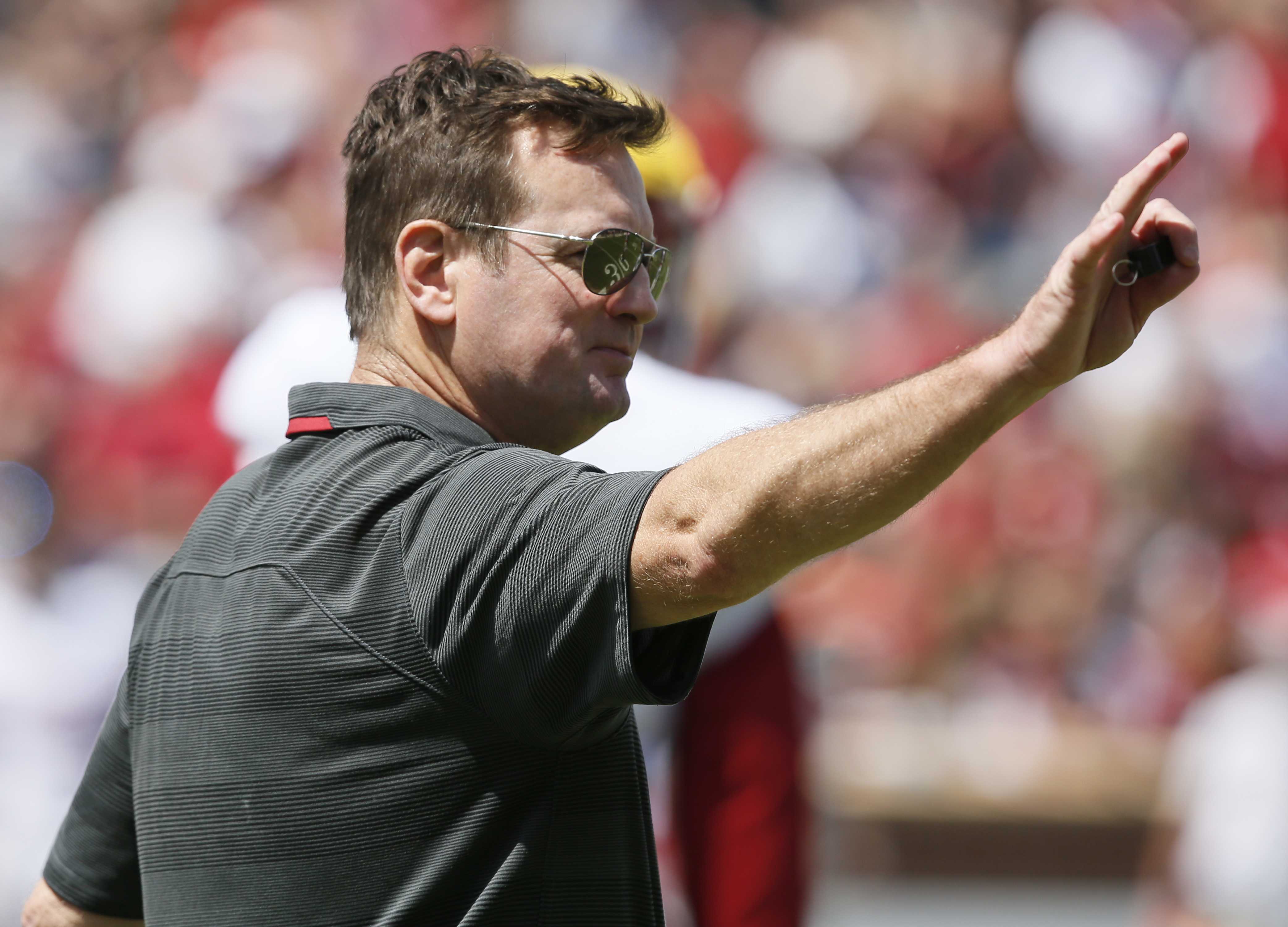 University of Oklahoma head coach Bob Stoops to retire after 18 seasons