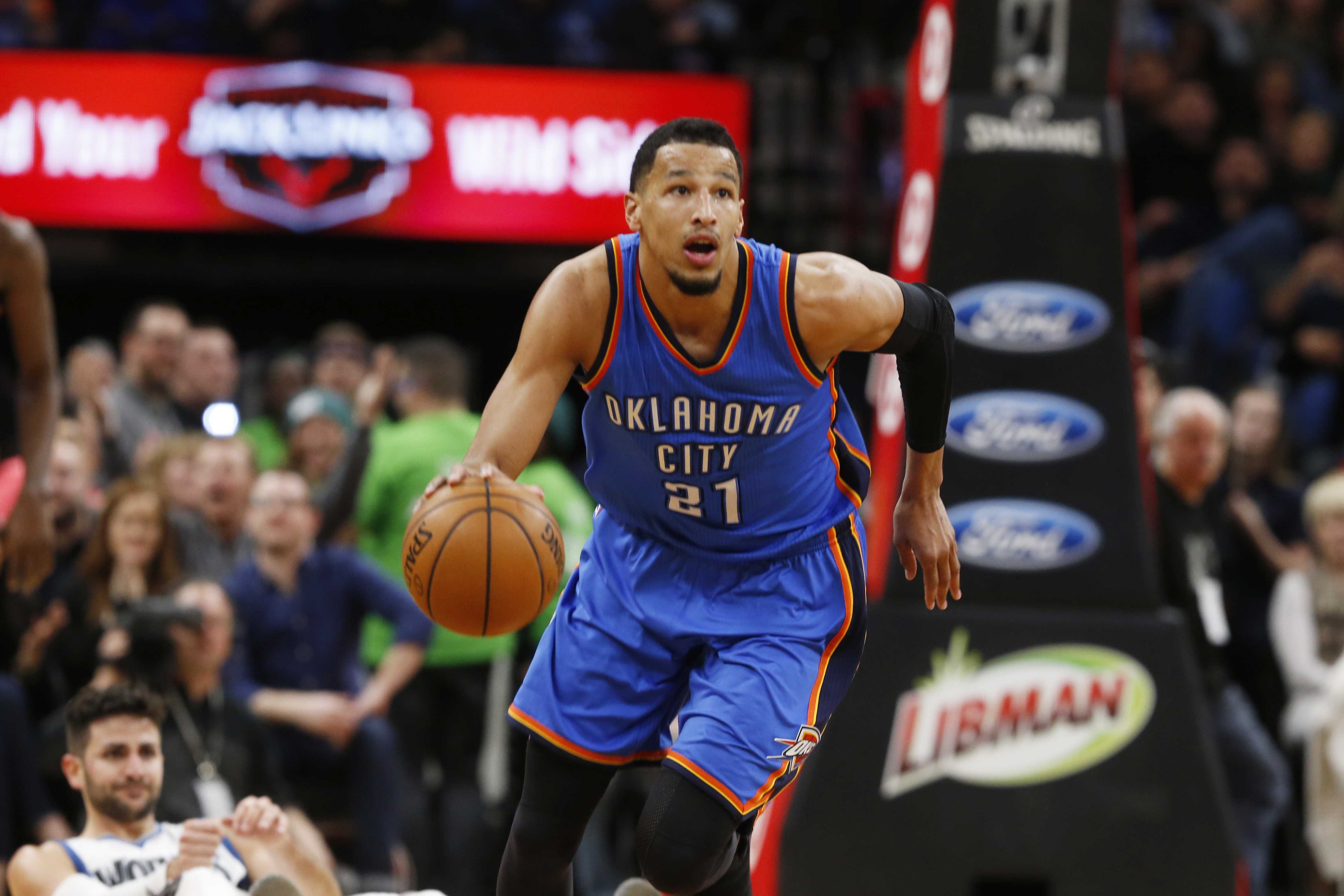 Andre Roberson gets 3-year, $30M deal from OKC — AP Source