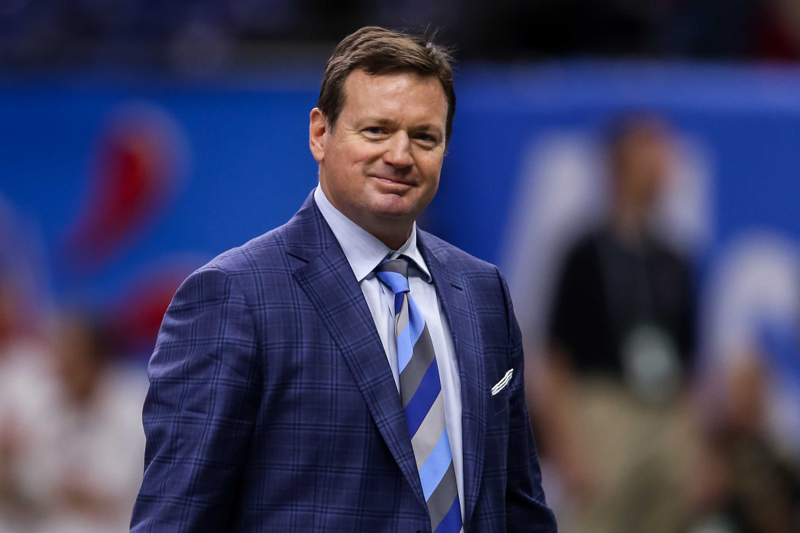 Broyles Award adds Stoops, Spurrier and writers group