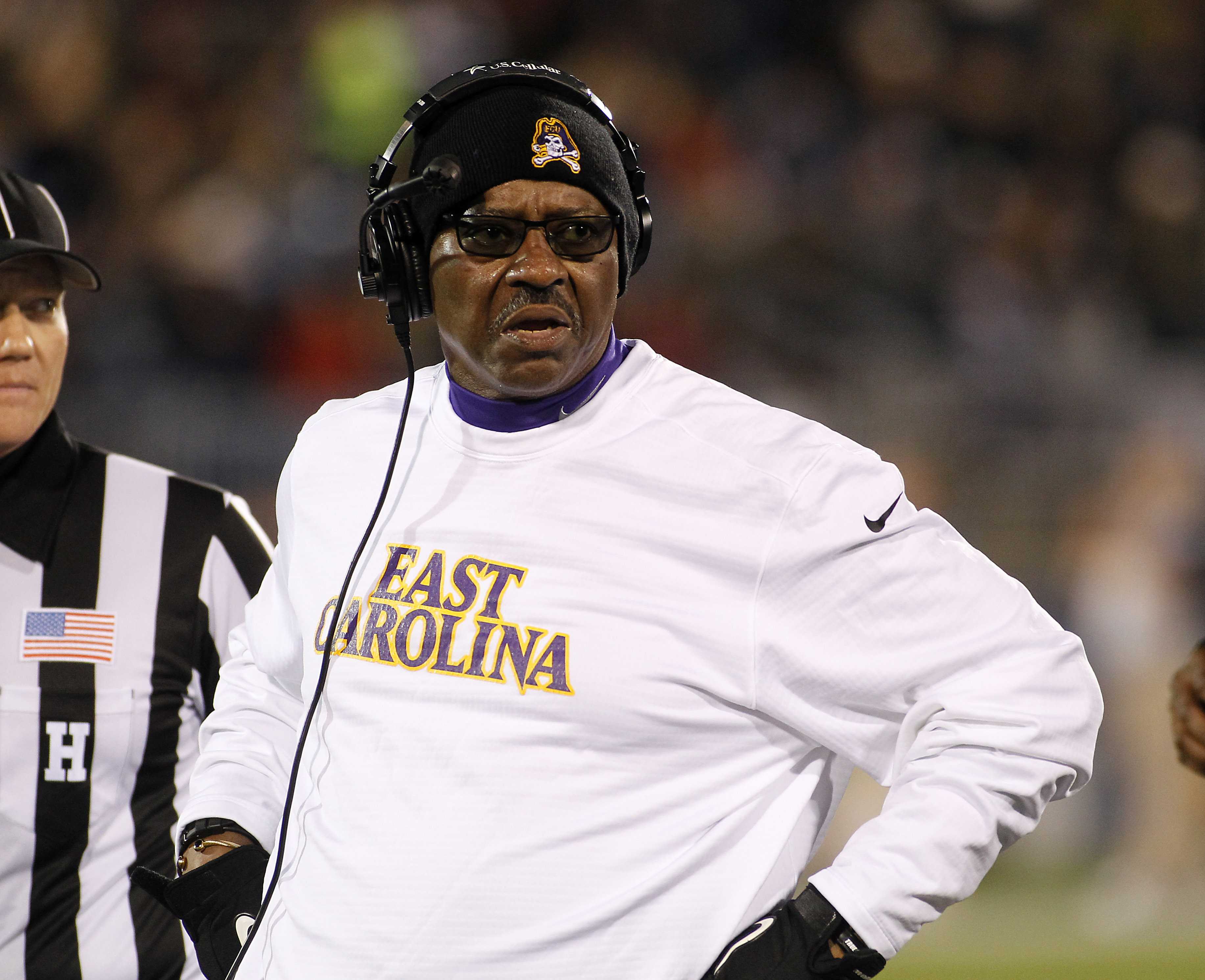 Oklahoma's Riley adds ex-E. Carolina coach McNeill to staff