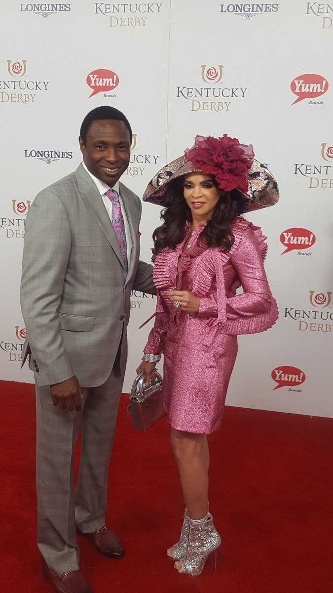 Kentucky Derby 143 Celebrities walk the red car