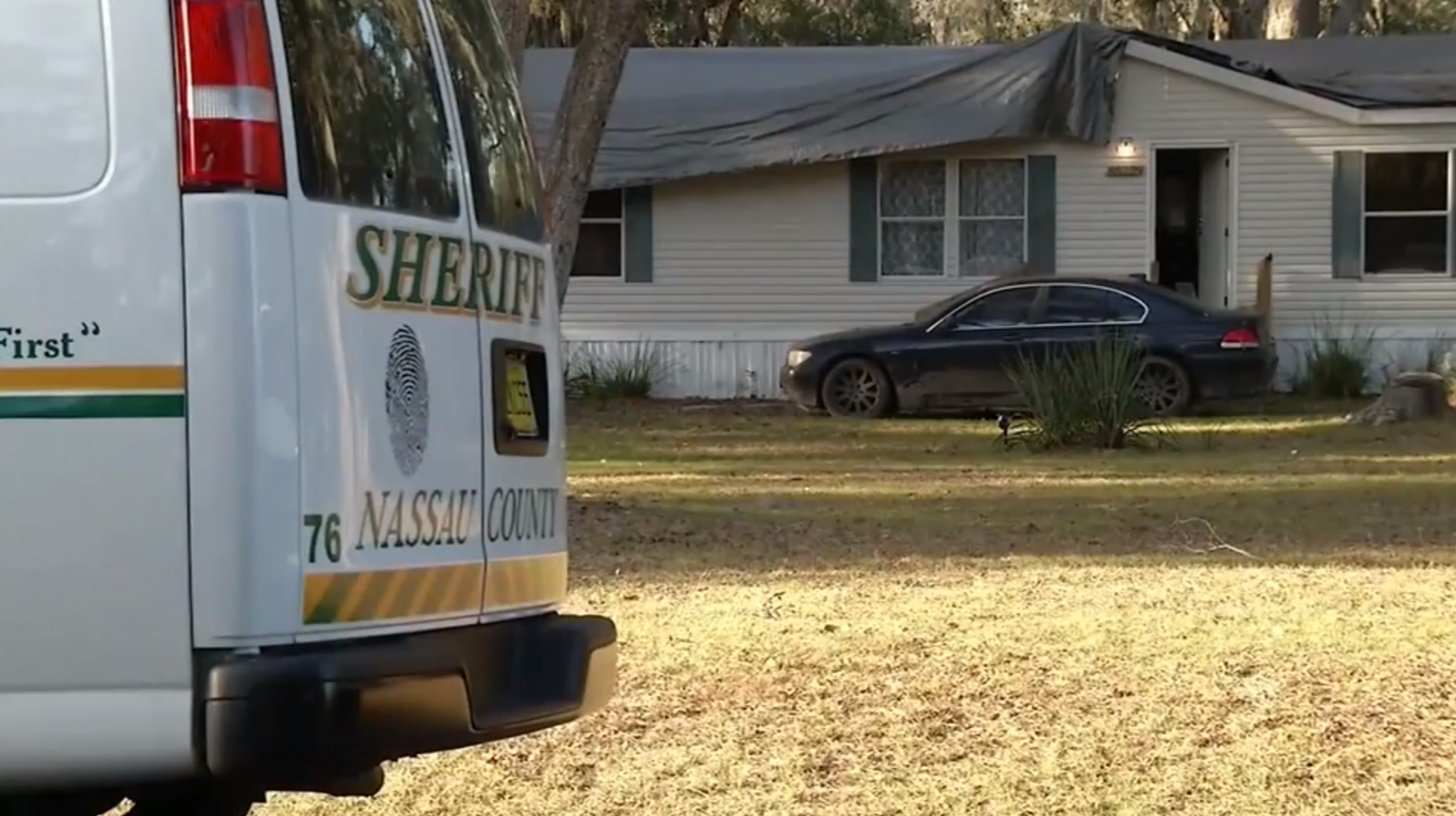 Baby left alone with 3-year-old sister drowns in bathtub