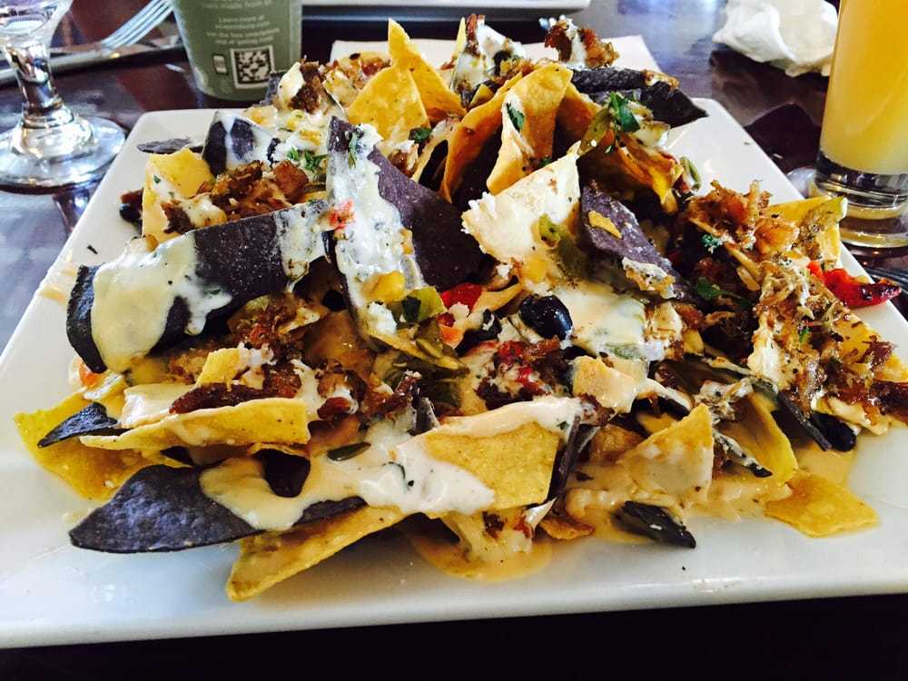 7 Best Spots for Nachos in the Duke City