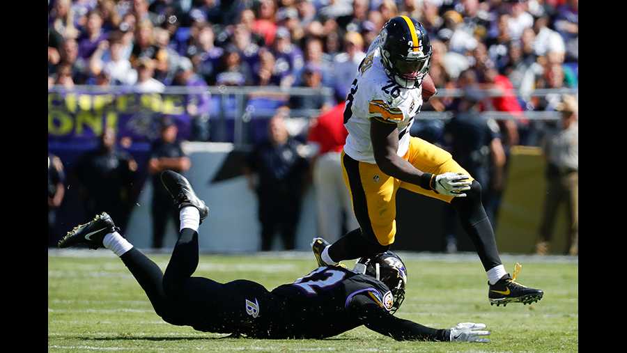HERE WE GO! Bell has 2 TDs as #Steelers beat Ravens 26-9 in first-place duel
