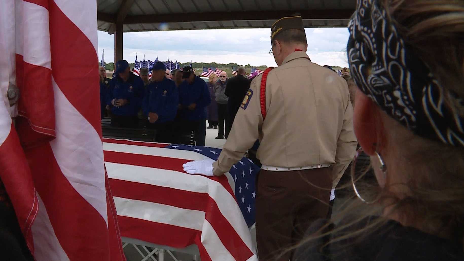 Dozens gather for funeral of vet they never met