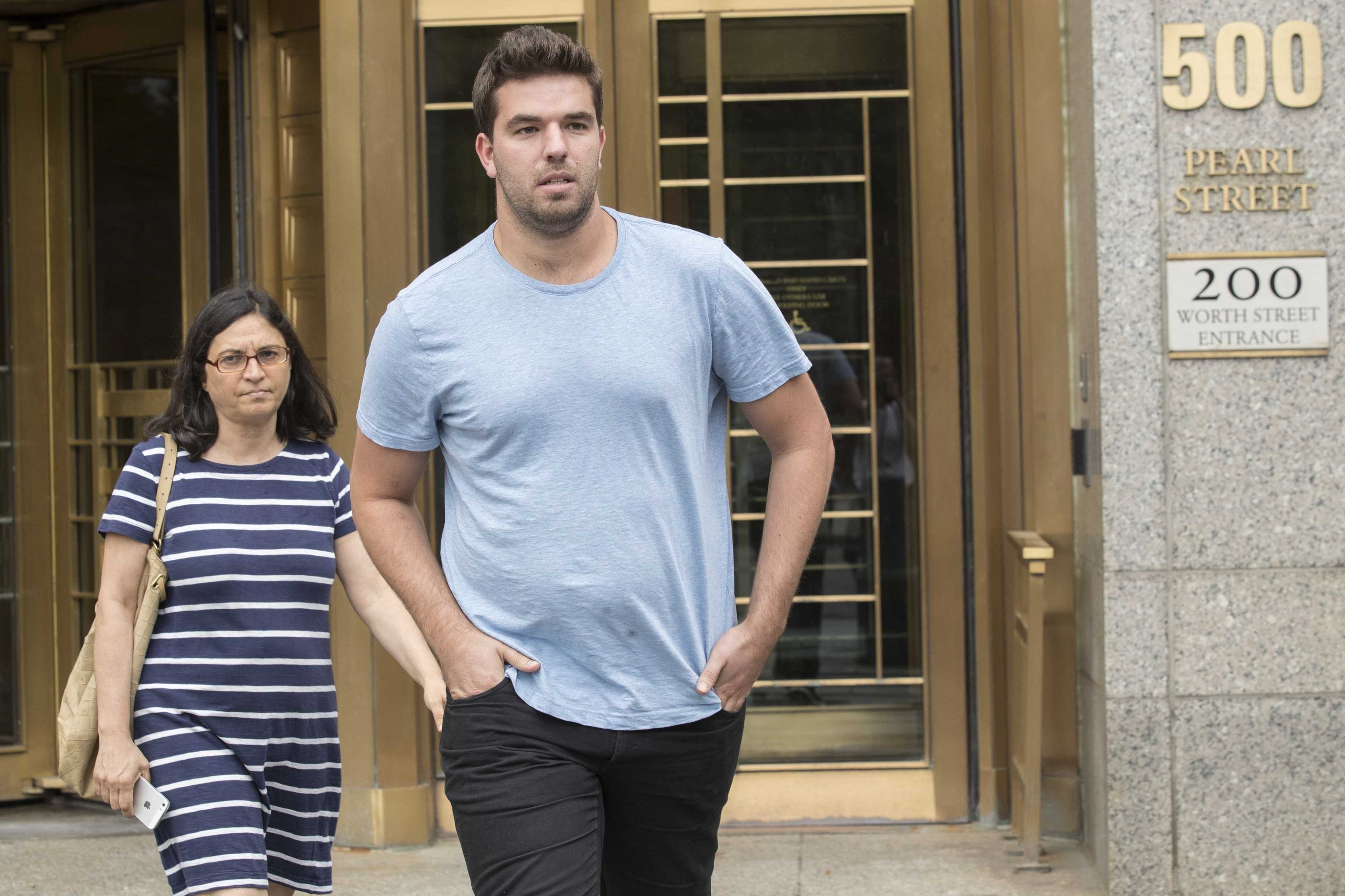 Promoter of failed Fyre Festival pleads guilty to fraud