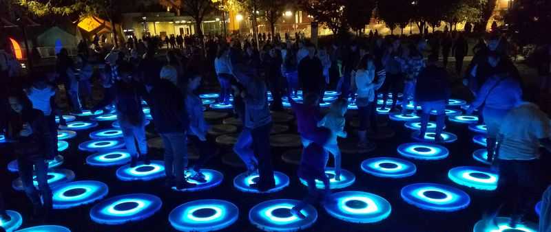 photos cincinnati aglow by the magic of blink