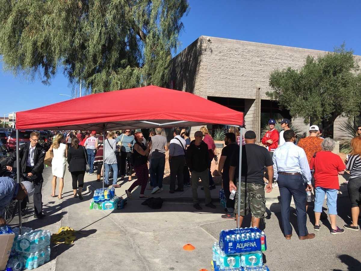Donors wait for hours during Las Vegas blood drive