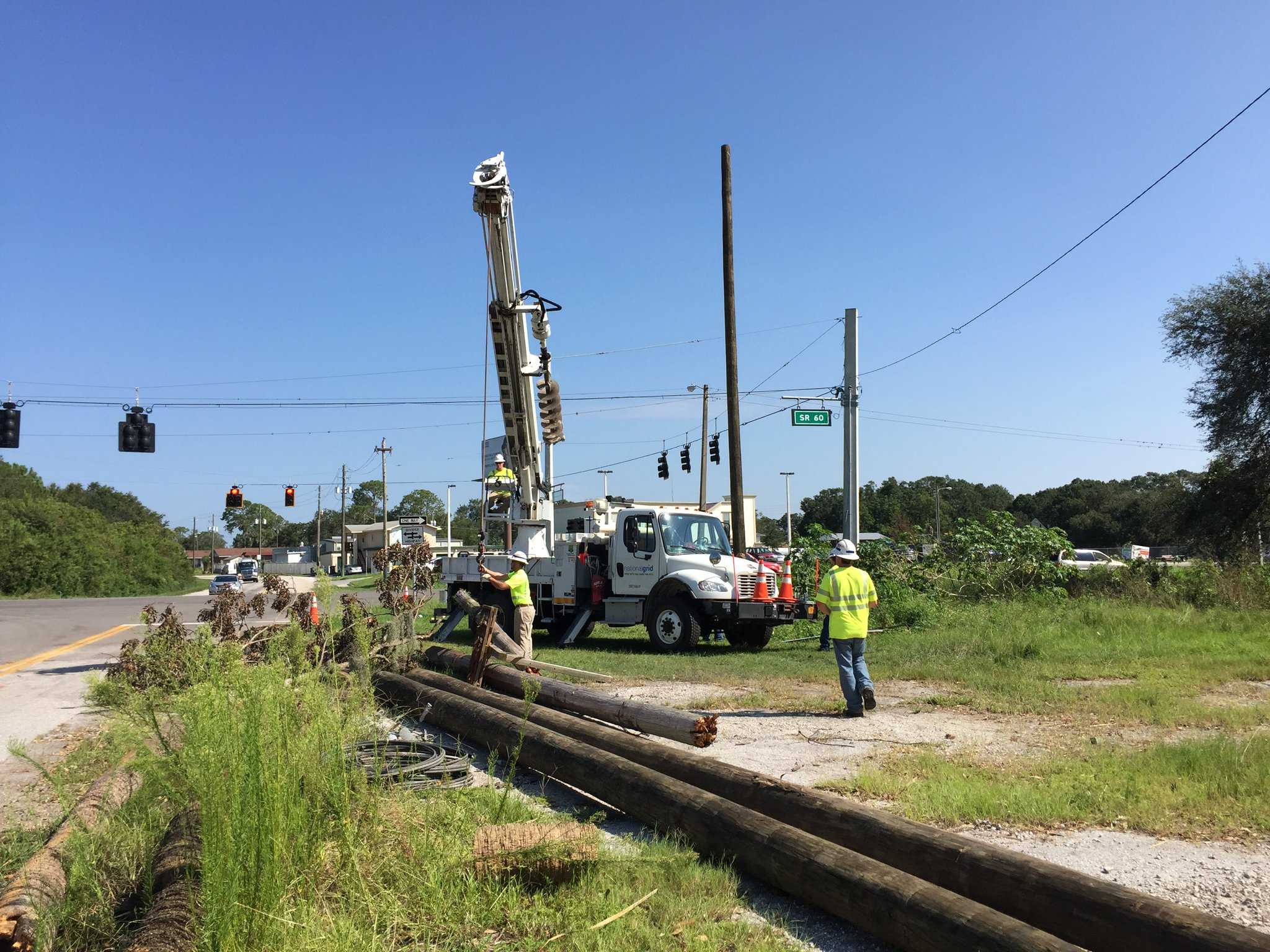 Workers restoring power in Florida find touching note on their vehicle