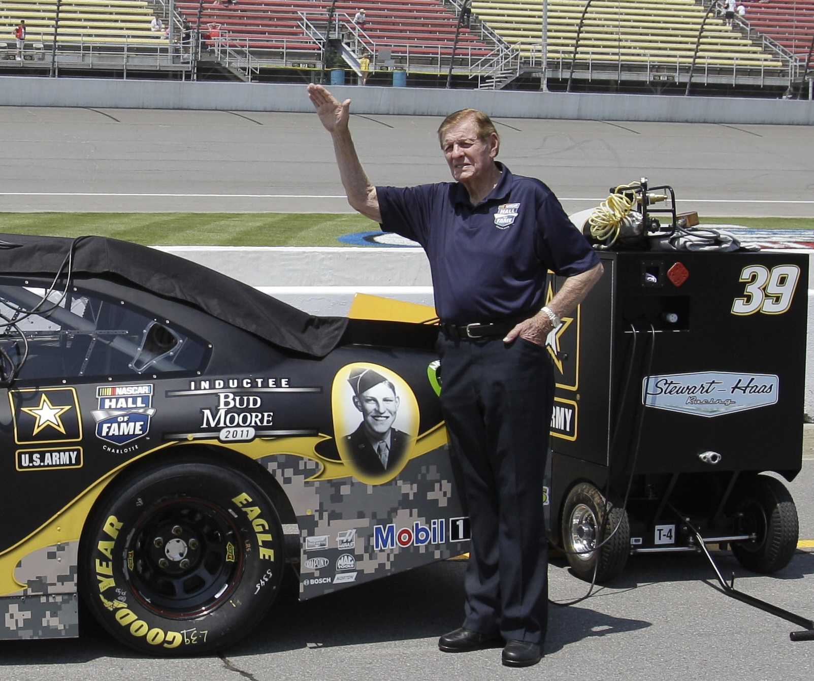 NASCAR Hall of Famer, World War II veteran Bud Moore dies at 92