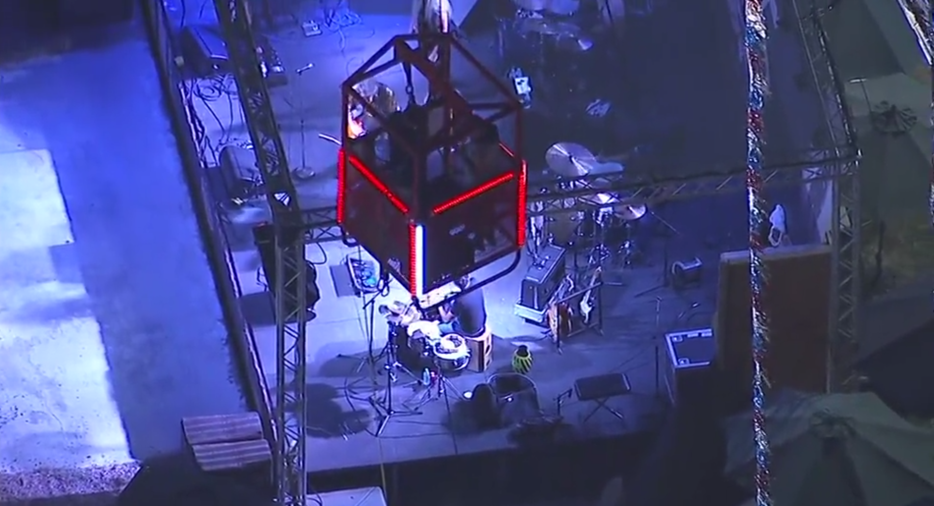 Several rescued after bungee jump ride malfunctions