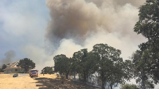 15-acre grass fire sparks in Calaveras County