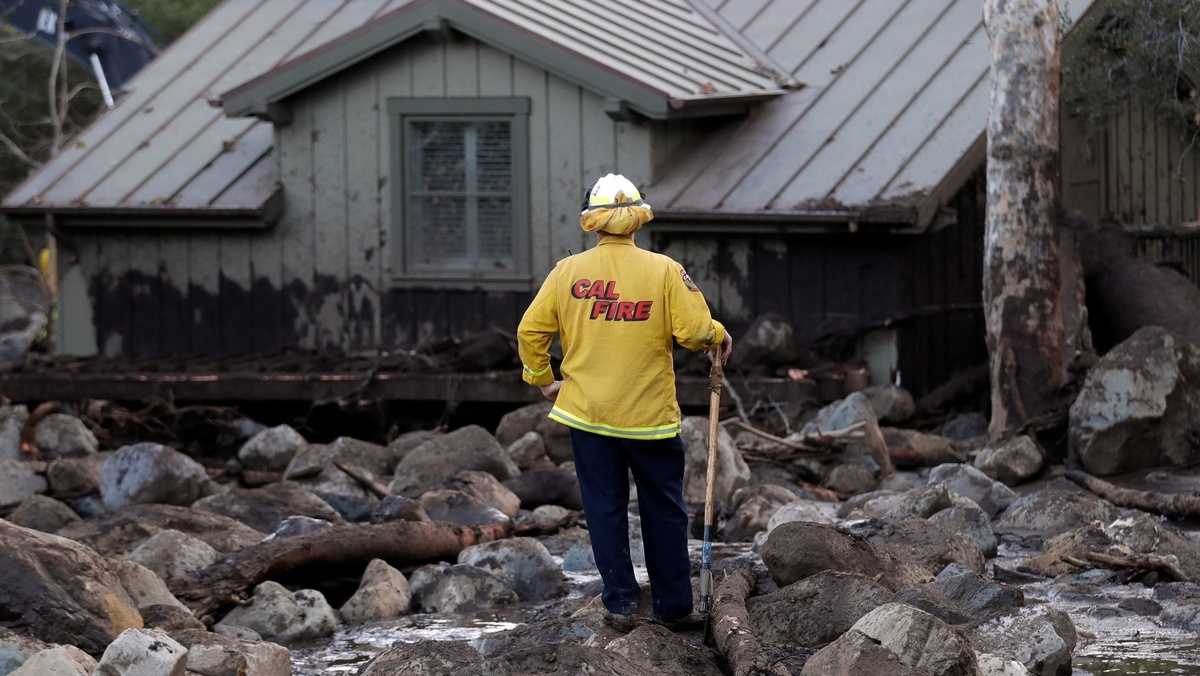 Death toll rises to 17 in California mudslides