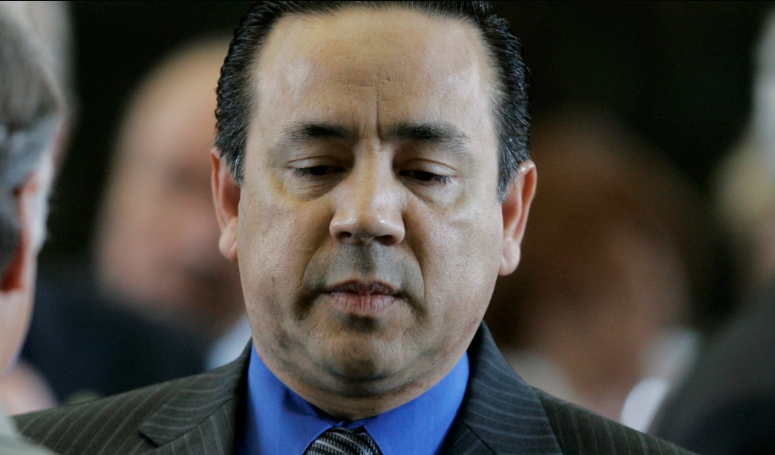 Texas state senator Uresti indicted on multiple felonies