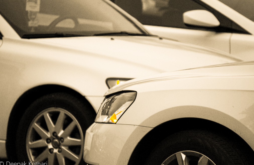 Mom left 2 kids in hot car as punishment, police say