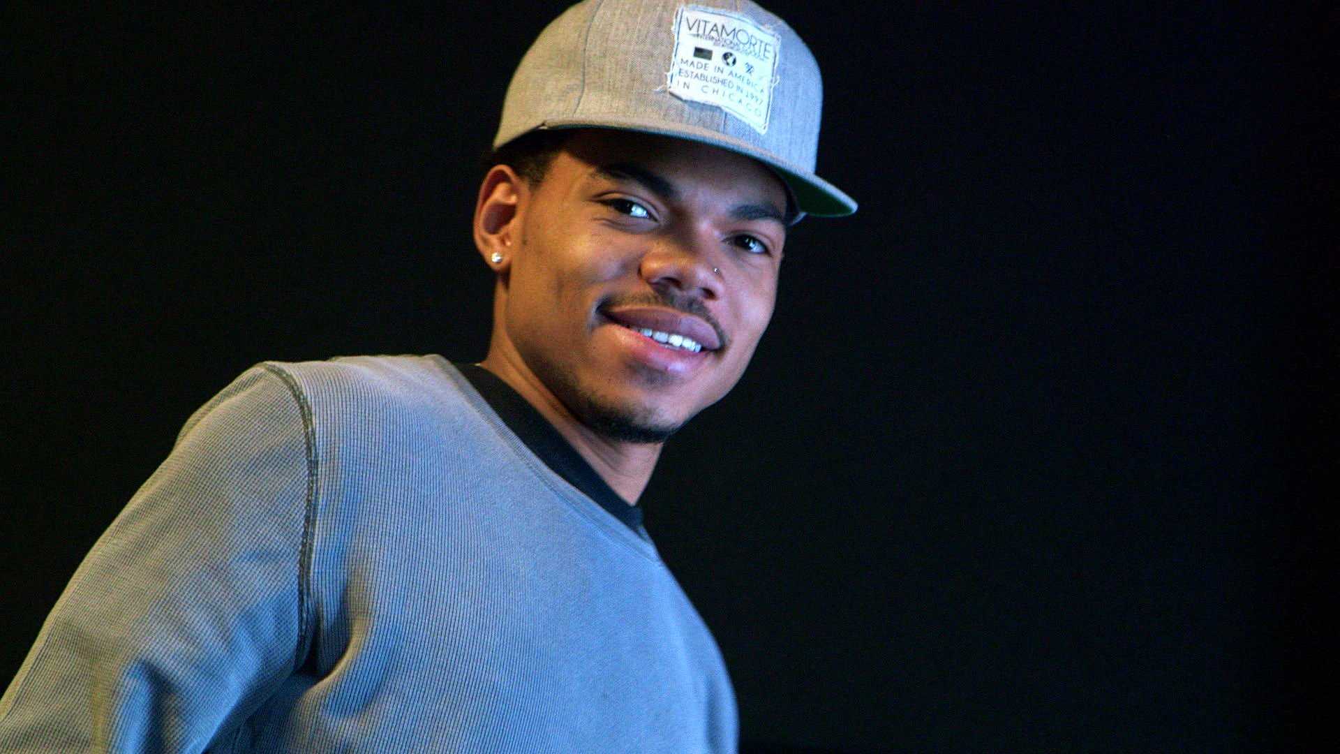 Chance the Rapper donates 30,000 backpacks to school kids