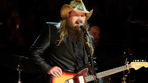 Chris Stapleton postponing shows for next 3 weeks