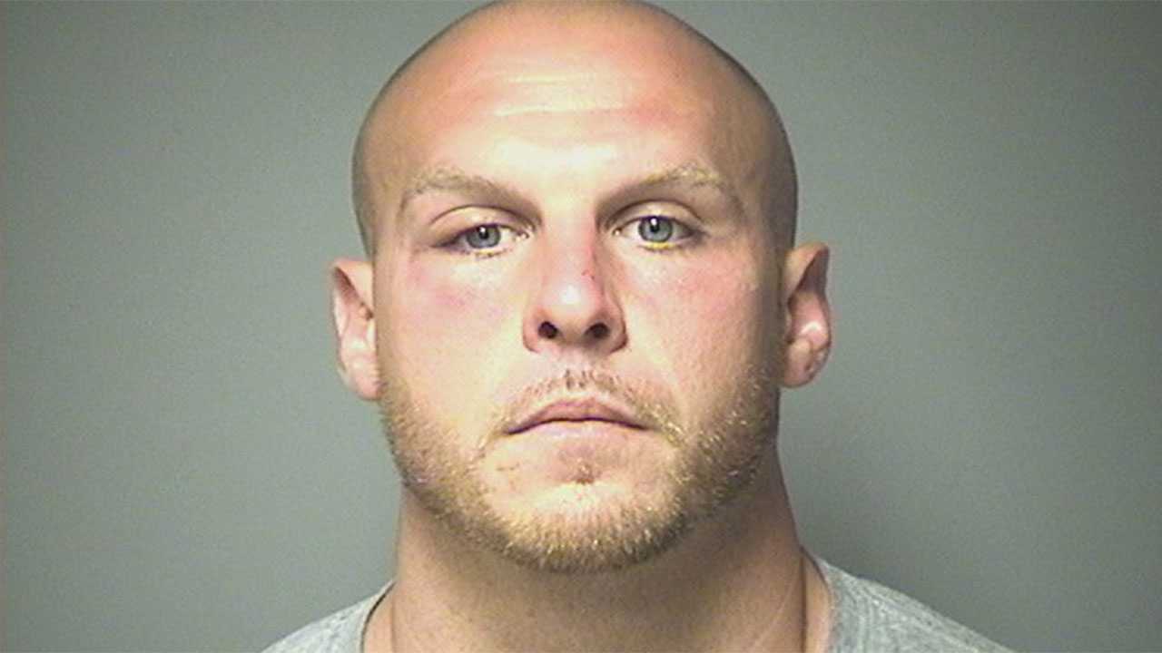 Man overdoses in Dunkin' Donuts bathroom while son waits outside