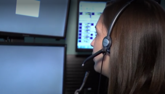 911 dispatcher helps dad deliver baby during emergency call