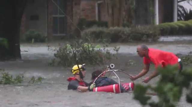 Houston mayor Sylvester Turner speaks on latest flooding from Harvey