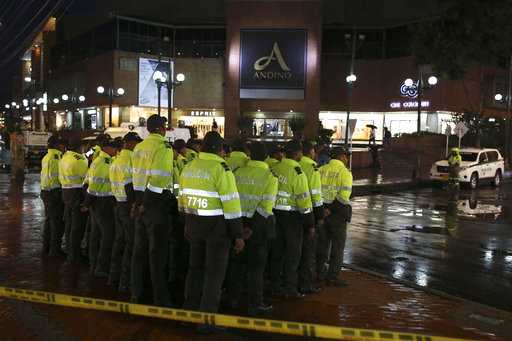 Colombian authorities arrest 8 for alleged ties to mall bomb