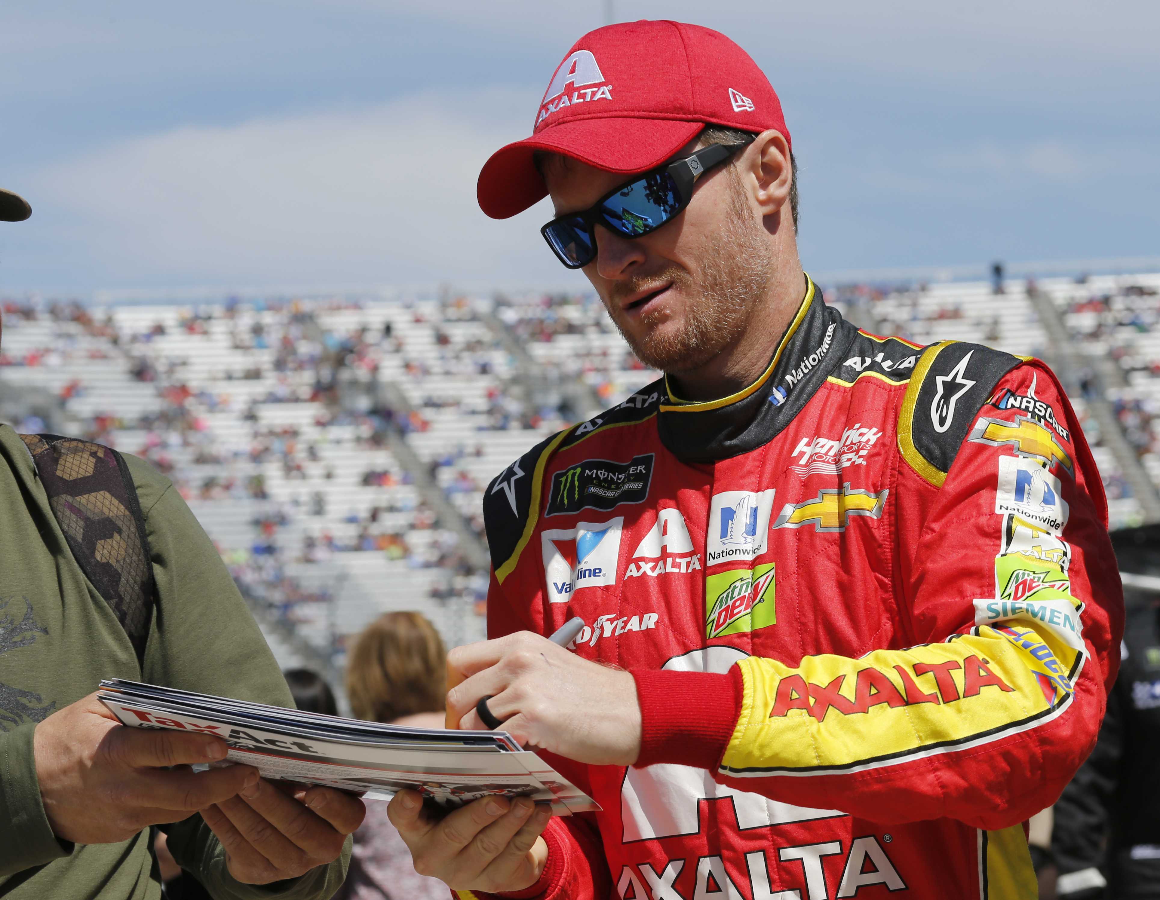 Dale Earnhardt Jr. announces he's about to become a dad