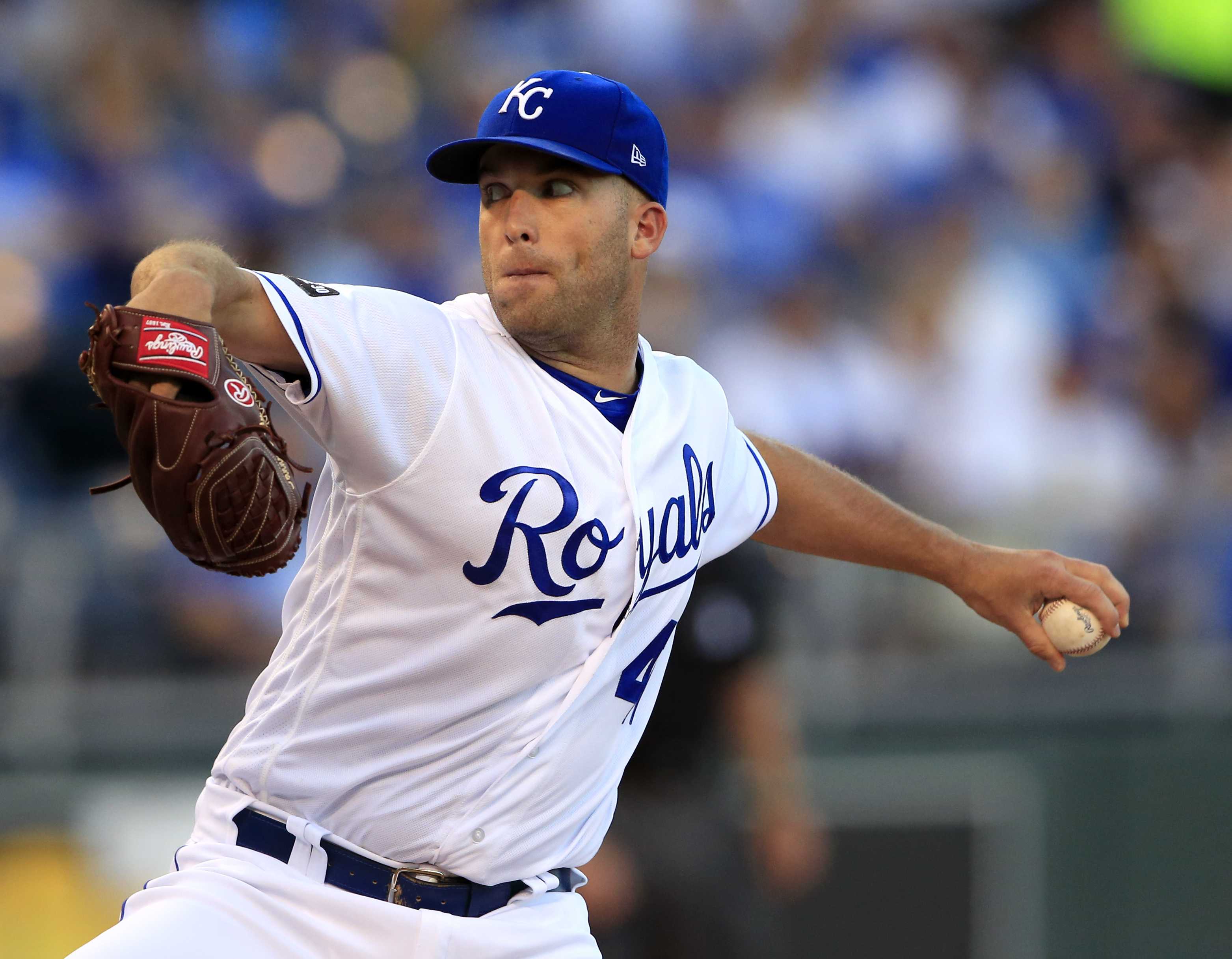 Royals pitcher charged with DUI after being found passed out in drive-thru