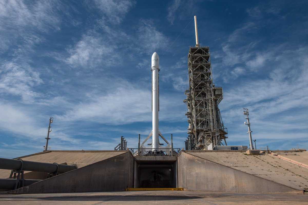SpaceX to expand rocket fix center in Florida