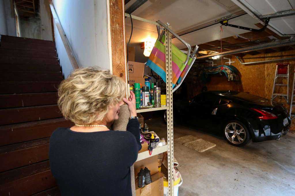 8-point buck tears up home in terrifying experience for woman