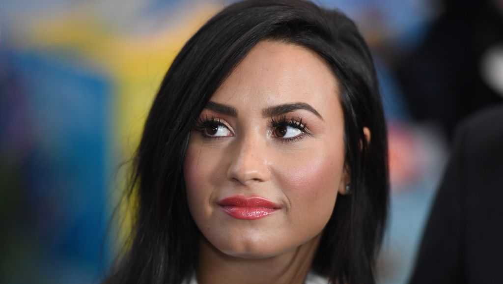 demi lovato sober wallpaper demi lovato celebrates 6 years sober at show demi lovato sober wallpaper demi lovato celebrates 6 years sober at show