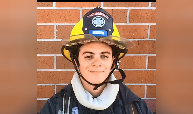 Sacramento firefighter suffers burns battling house fire