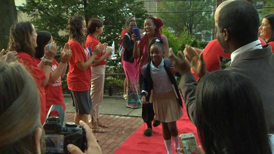 'This is amazing!' Kids get red carpet treatment on back-to-school day in Pittsburgh