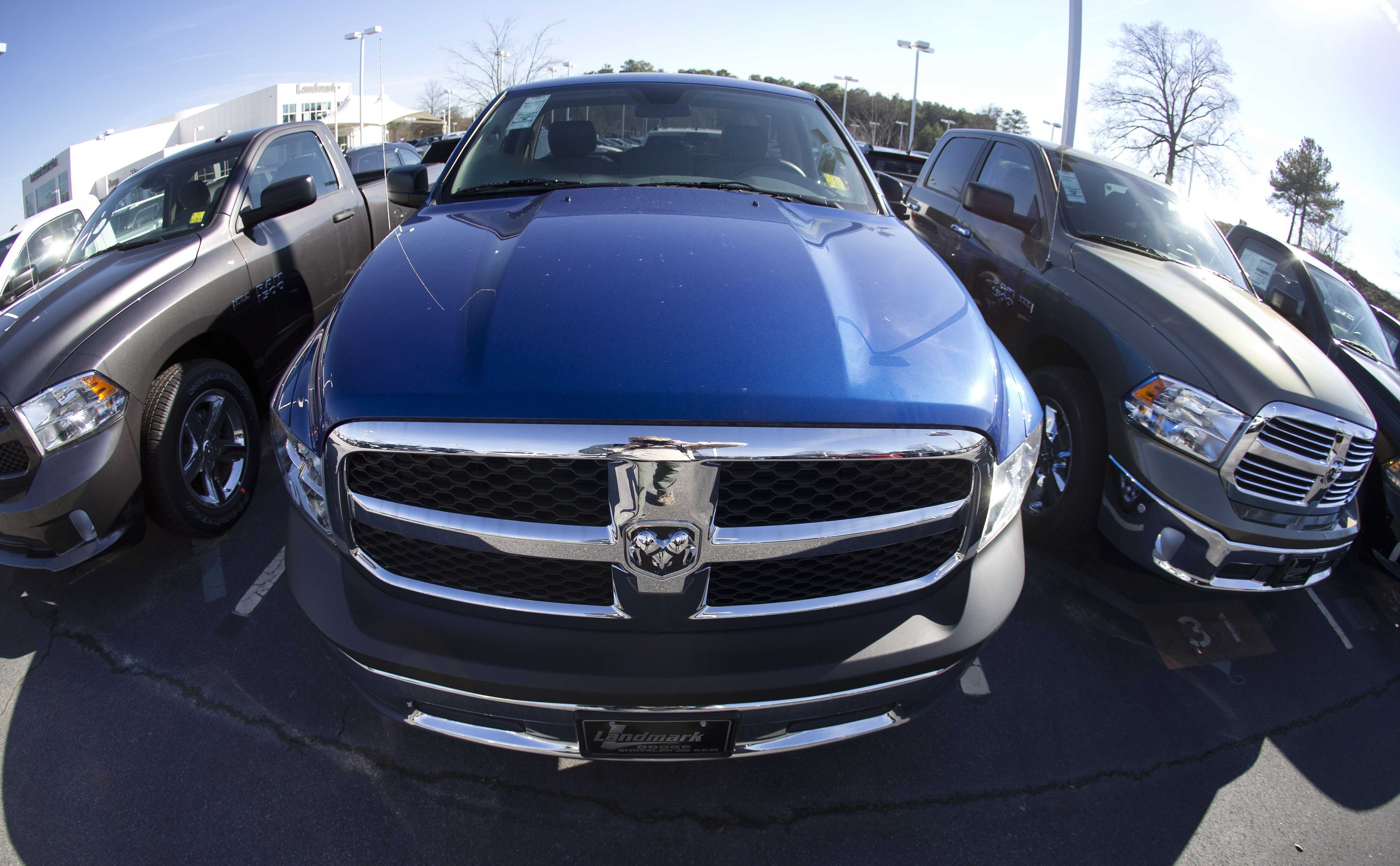 Nearly 500,000 pickup trucks recalled for safety issue