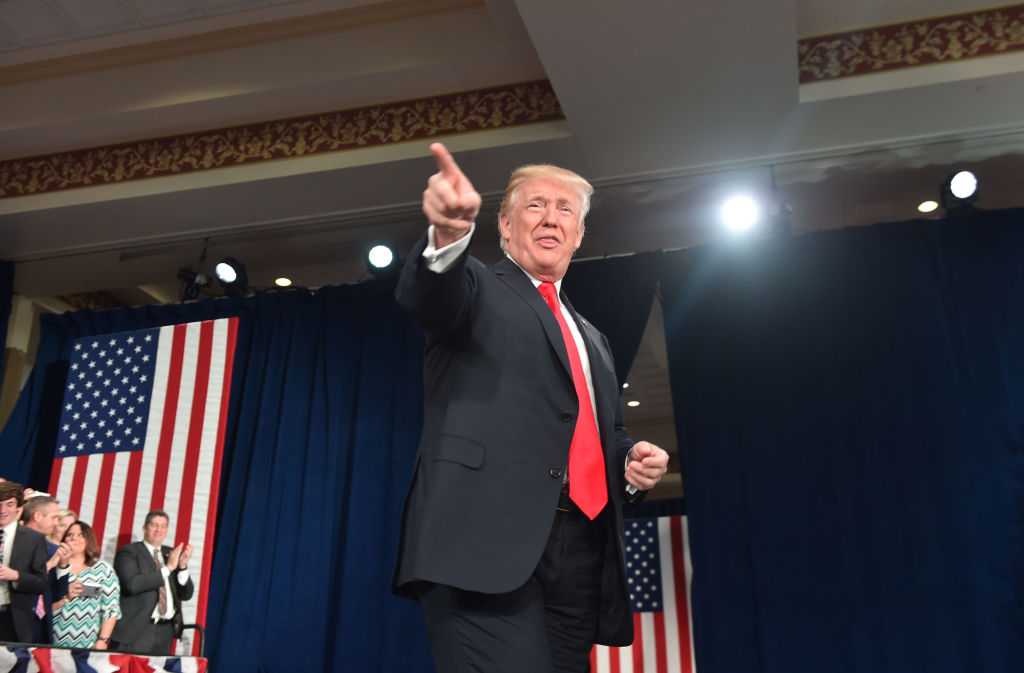 Trump backs McCaskill opponent as he stumps for tax bill