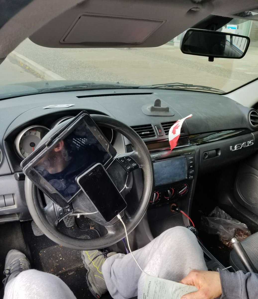Hands-free devices? Canadian police cite driver’s electronic-laden steering wheel setup