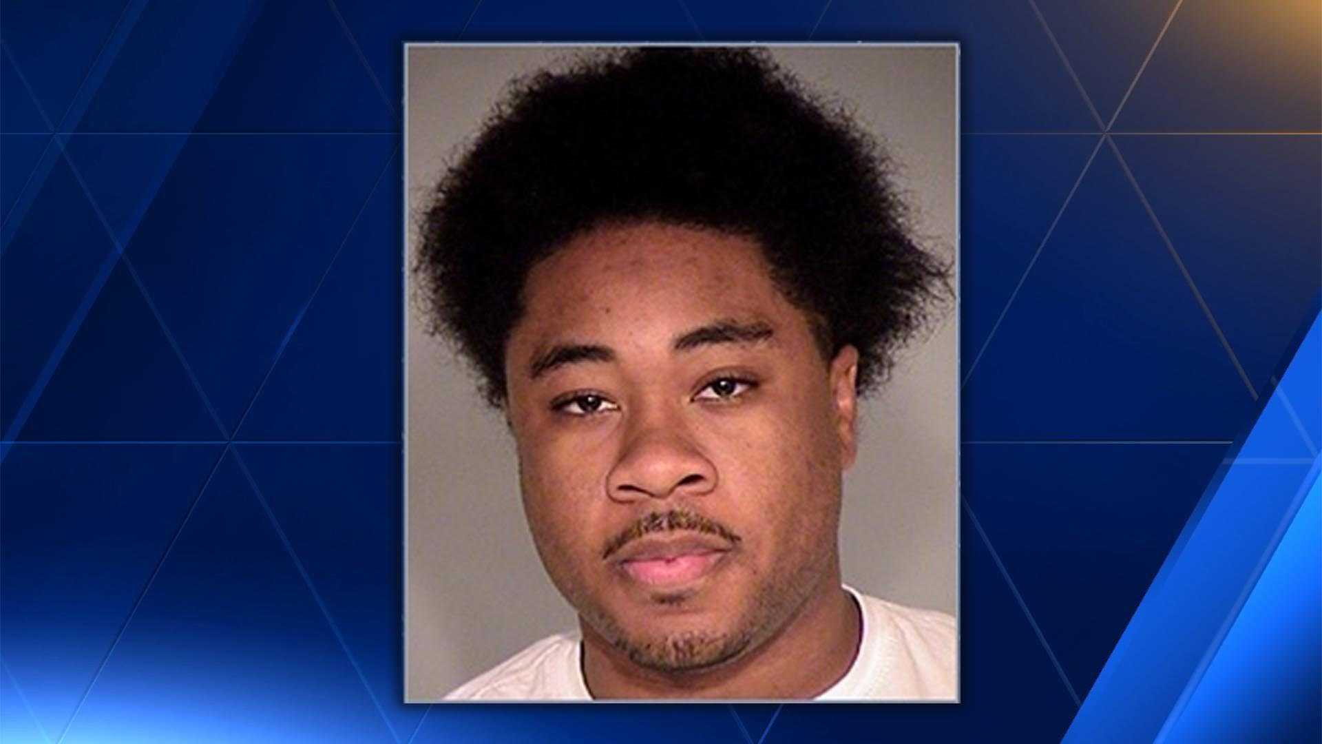 Milwaukee man convicted of first-degree murder after leaving trial, may have travel companion