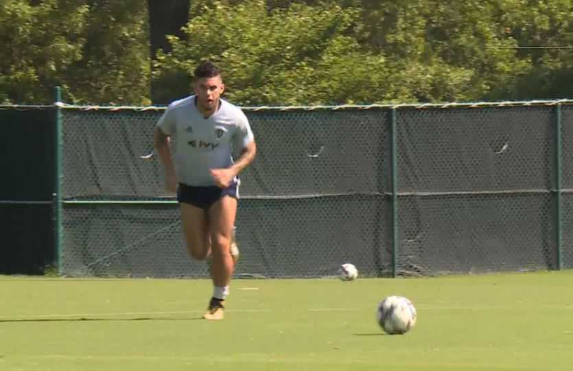 Sporting KC trades Dom Dwyer to Orlando City SC Sporting KC trades Dom Dwyer to Orlando City SC