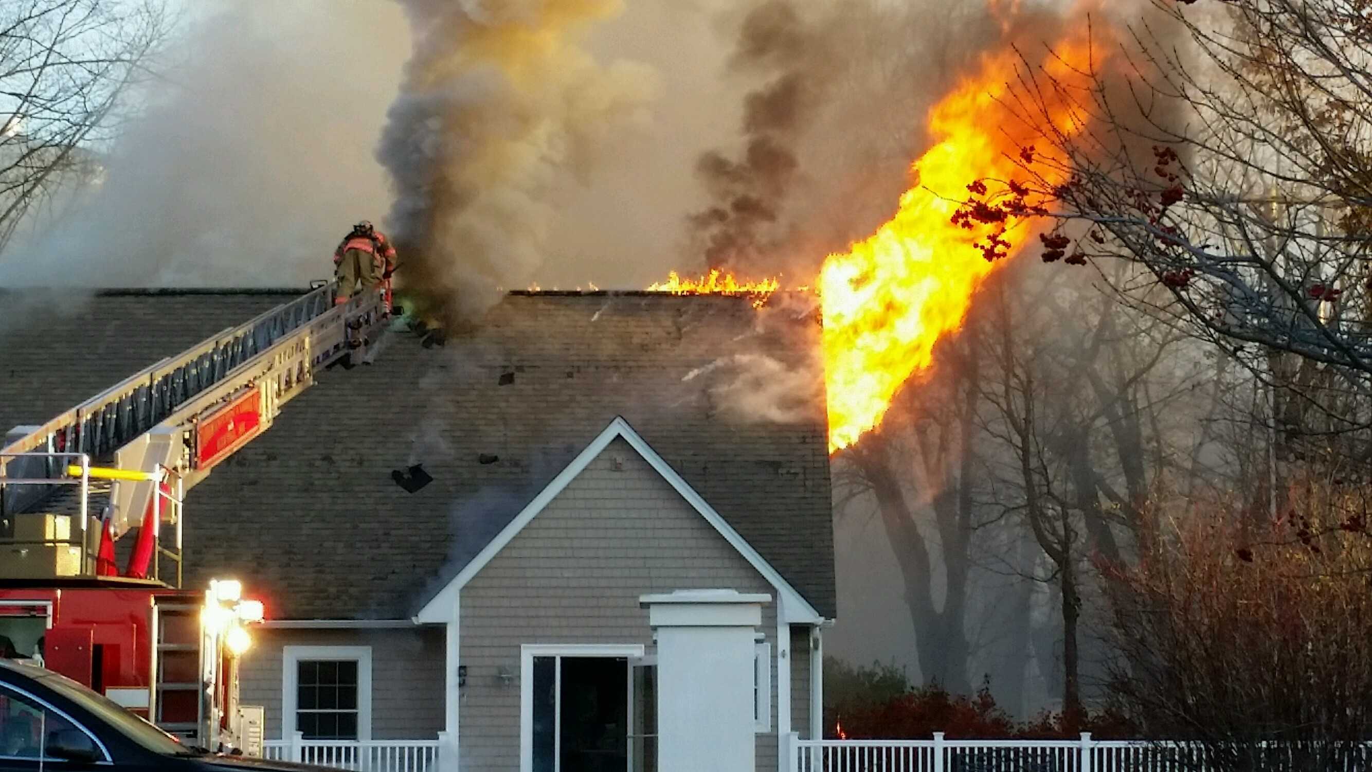 Fire destroys dental building in Exeter