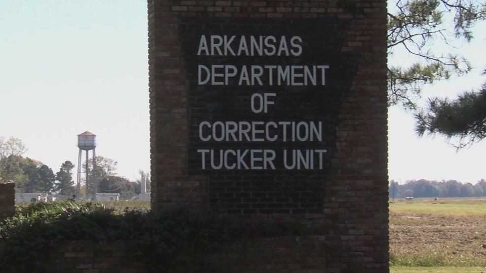 Inmates take control of keys, doors at maximum security prison in central Arkansas