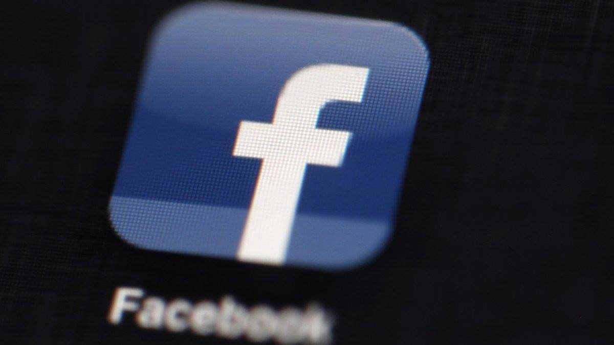 Police warn about child porn video shared on Facebook Police warn about child porn video shared on Facebook