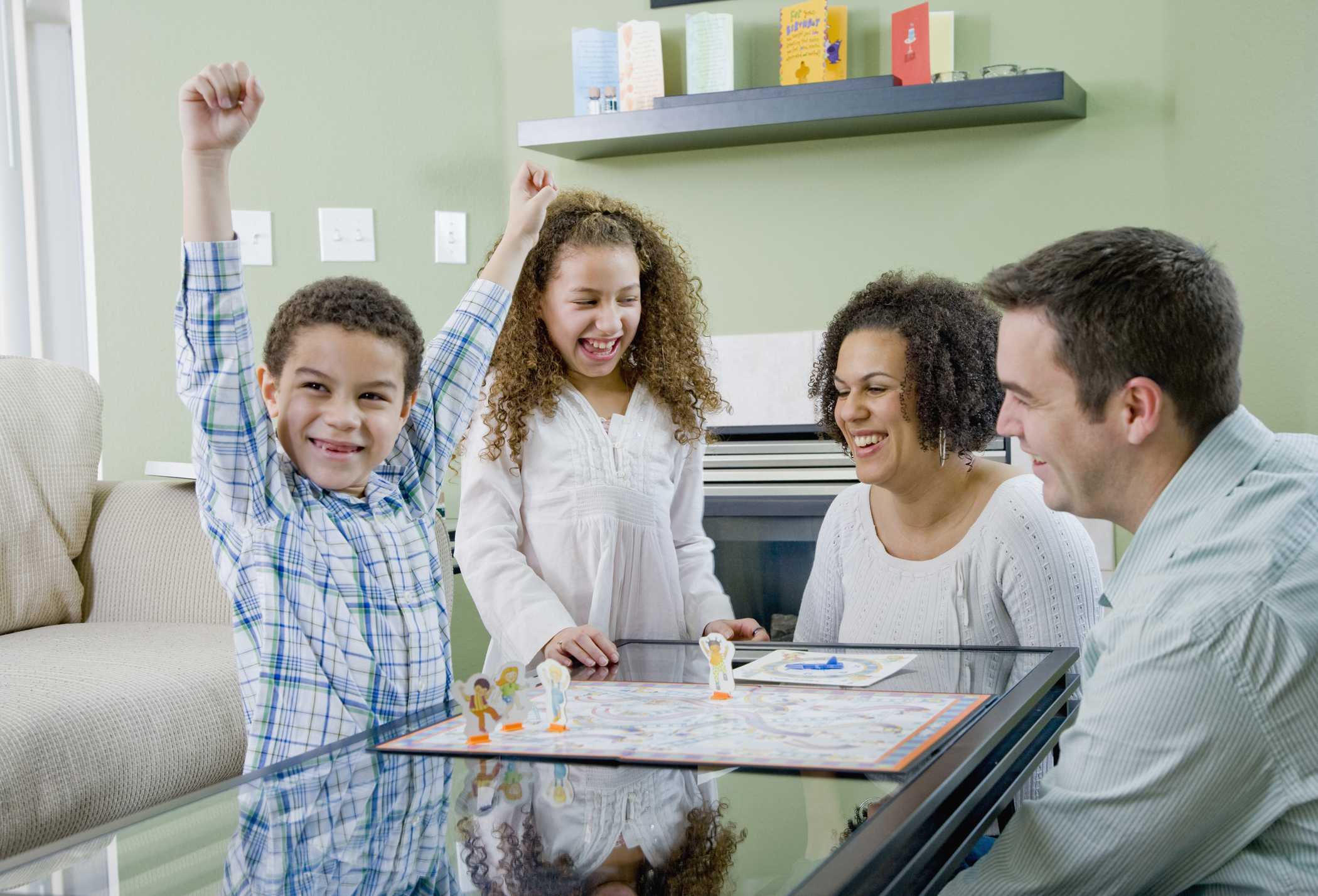 26 of the best party games for game night