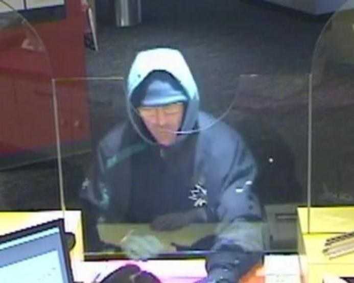 Federal Bureau of Investigation hunting for 'Smiling Face Bandit' in six SF bank robberies
