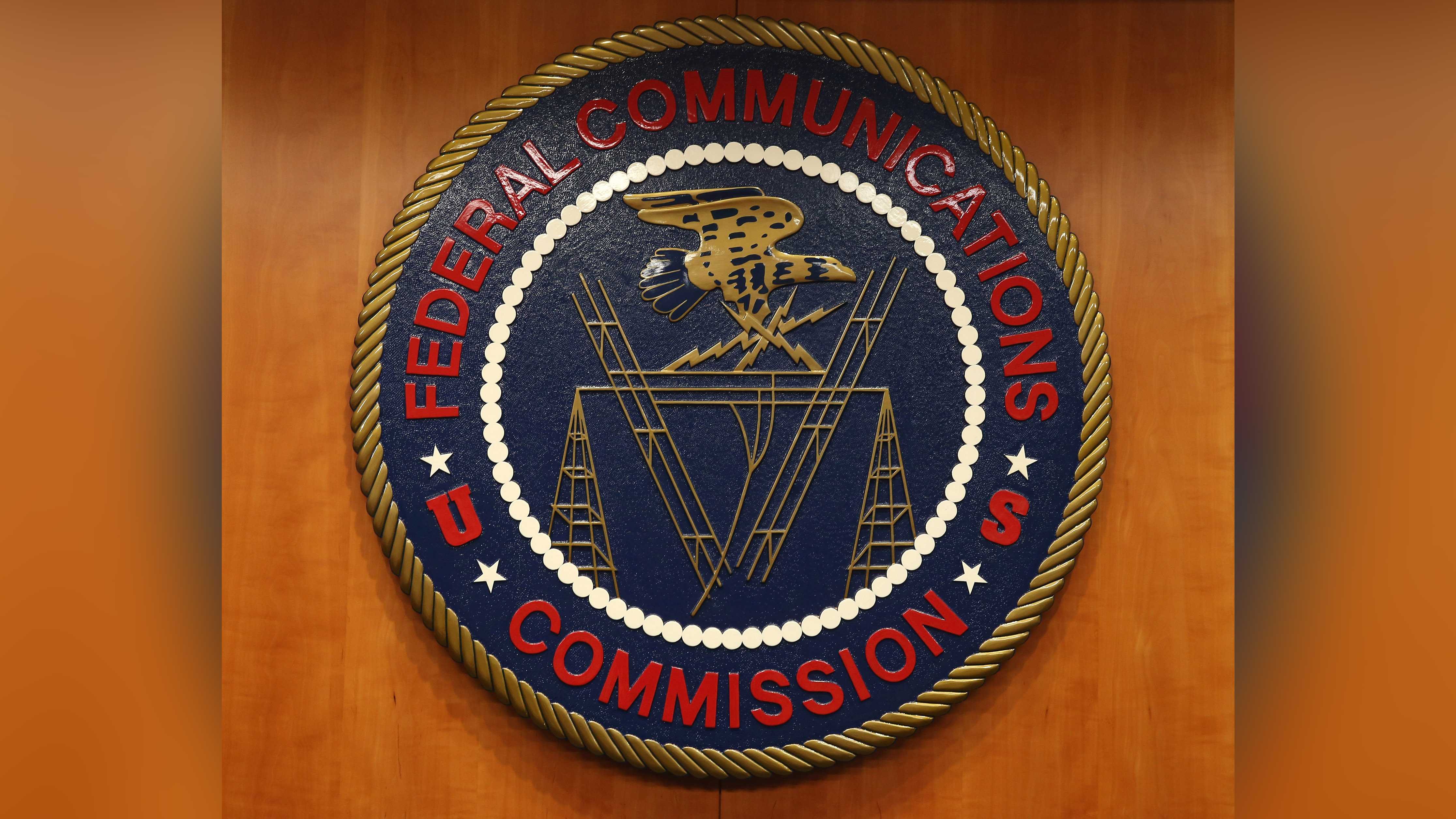 FCC approves plan to 'modernize media ownership rules'
